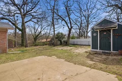 Exterior - 124 Mark Dr, Denison, TX 75021 photo 6 of 6