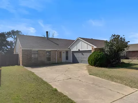 4720 Scots Briar Ln, Fort Worth, TX 76137