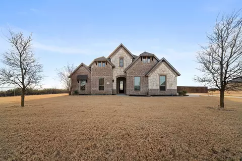 151 Evening Fire Dr, Waxahachie, TX 75167