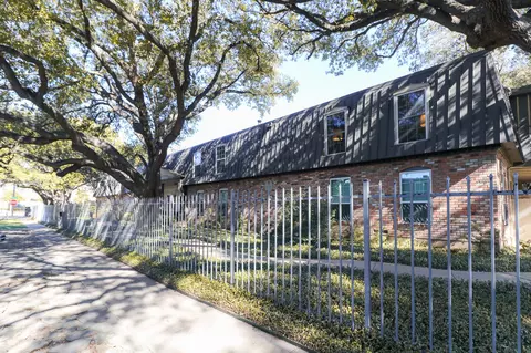 5322 Fleetwood Oaks Ave #142, Dallas, TX 75235