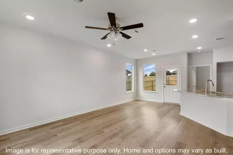 Living - 10108 Bethlehem Ct, Waco, TX 76708 photo 1 of 2