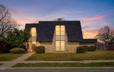709 Royal Oaks Dr, Garland, TX 75040