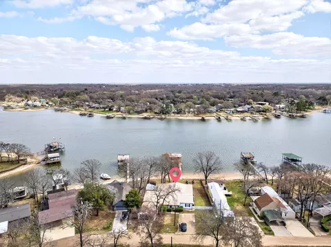 212 Sunray St, Mabank, TX 75156