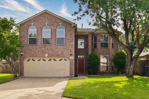 2136 Newport Dr, Flower Mound, TX 75028