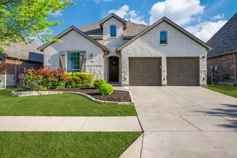 863 Forest St, Aubrey, TX 76227