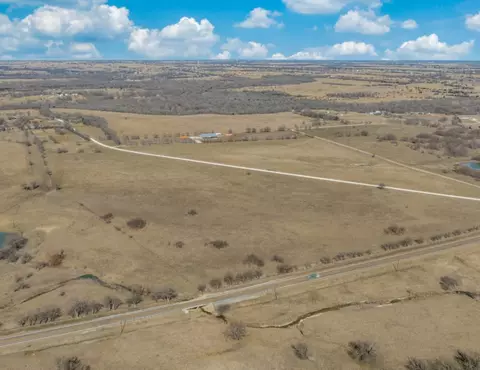 10367 W Clear Creek Rd W Rd, Sanger, TX 76266