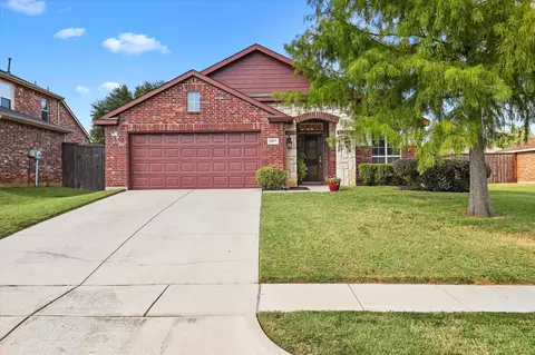 1917 Prescott Downs Dr, Denton, TX 76210