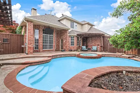 4313 Oak Knoll Dr, Plano, TX 75093