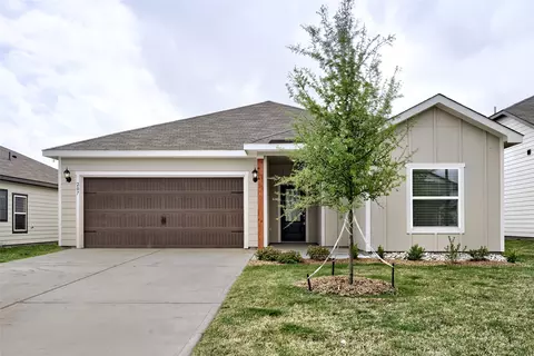 207 Southgate Dr, Terrell, TX 75160