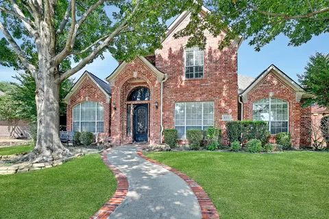8312 Young Ct, Plano, TX 75025