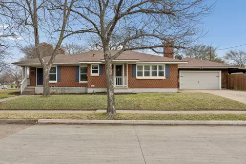 1938 Newport Ave, Dallas, TX 75224