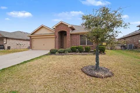 257 Meadowlands Dr, Ponder, TX 76259