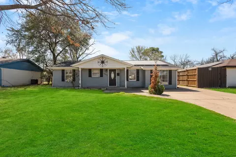 2226 Concord Dr, Irving, TX 75061