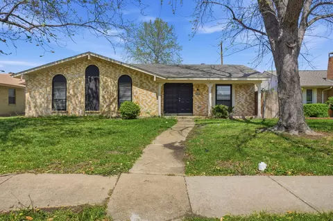 1917 Aspen Ln, Garland, TX 75044