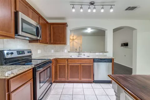 1280 Ophelia Rd, Forney, TX 75126