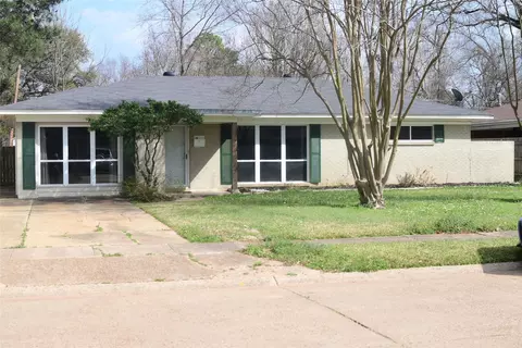 1608 Quin St, Bossier City, LA 71112