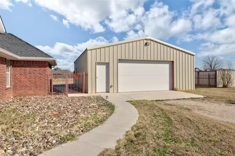 254 Handsome Jack Rd, Abilene, TX 79602 photo 3