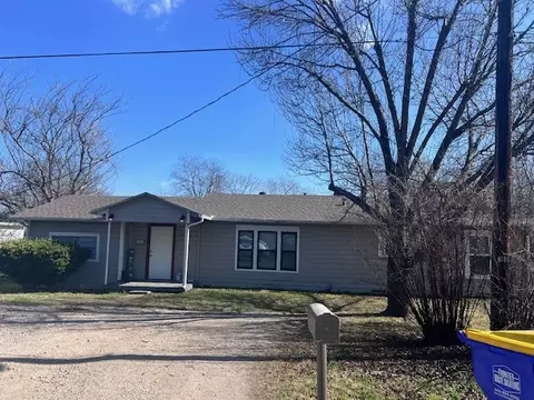 102 Bowers St, Seagoville, TX 75159