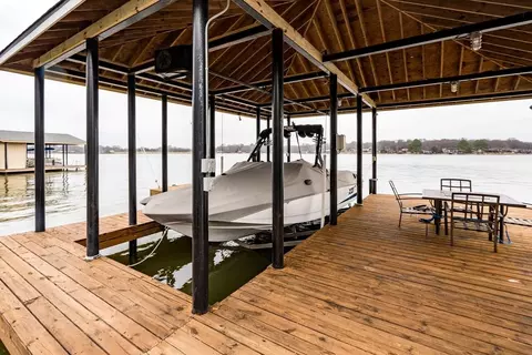 11186 Lakeside Ln, Mabank, TX 75156