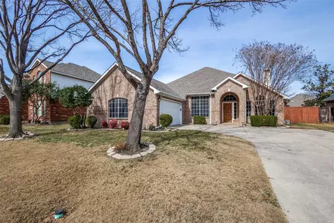 1204 Stonehedge Pl, Flower Mound, TX 75028