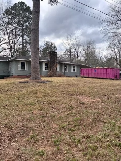 1580 Nugent St, Jena, LA 71342