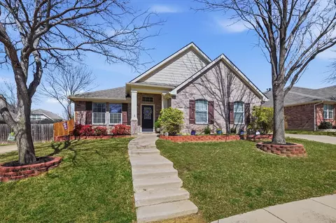 6317 Saint Andrews Dr, North Richland Hills, TX 76180