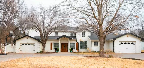 917 East St, Graham, TX 76450