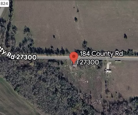 27300 County Rd, Petty, TX 75470