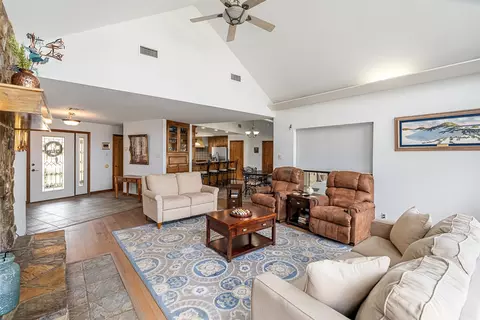 101 E Beverly Dr, Malakoff, TX 75148 photo 6