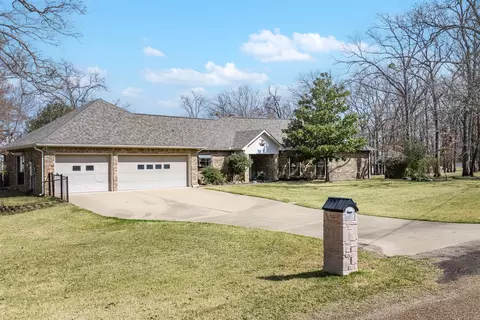 101 E Beverly Dr, Malakoff, TX 75148