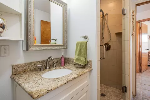 101 E Beverly Dr, Malakoff, TX 75148 photo 19