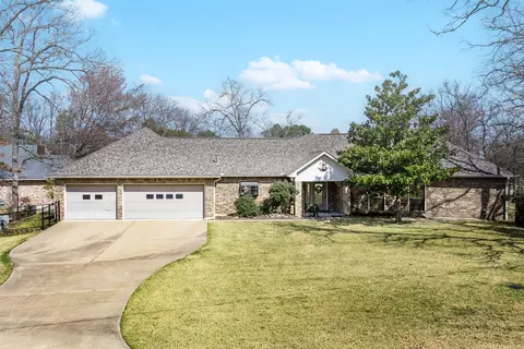 101 E Beverly Dr, Malakoff, TX 75148 photo 2