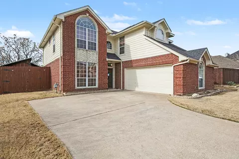 2104 Nugent Dr, Mansfield, TX 76063