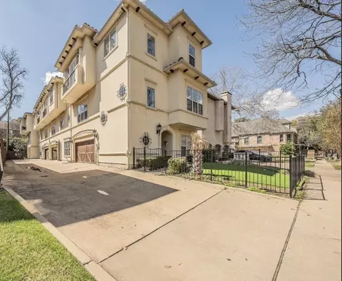 3827 Holland Ave #B, Dallas, TX 75219
