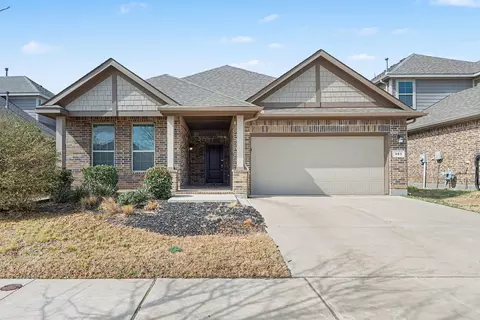 905 Falcon Rd, Argyle, TX 76226