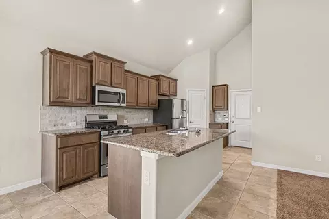 Kitchen - 905 Falcon Rd, Argyle, TX 76226 photo 2 of 4