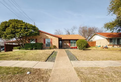 2101 Deerfield Dr, Carrollton, TX 75007