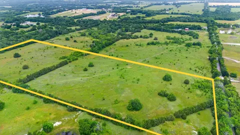17 Possom Trot Hollow Road, Whitewright, TX 75491