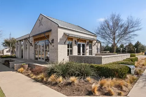 View/Area - 824 8th St, Argyle, TX 76226 photo 1 of 3