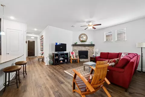 Living - 824 8th St, Argyle, TX 76226 photo 1 of 1