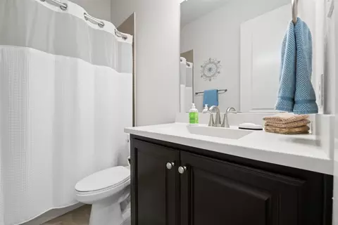 Bath - 824 8th St, Argyle, TX 76226 photo 1 of 3