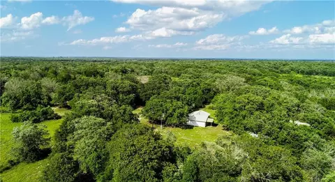 12200 Winn Rd, Franklin, TX 77856