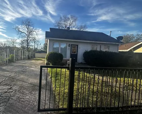 3114 Jerome St, Dallas, TX 75223