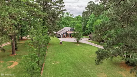 504 Moore Rd, Elm Grove, LA 71051