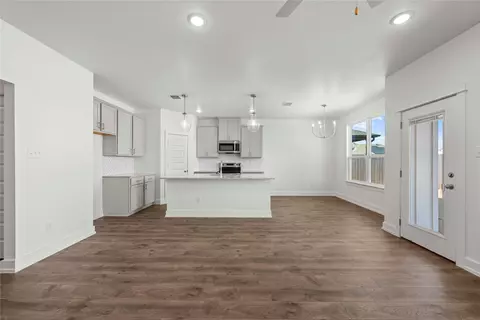 Living - 3000 Teasdale Rd, Waco, TX 76655 photo 1 of 5
