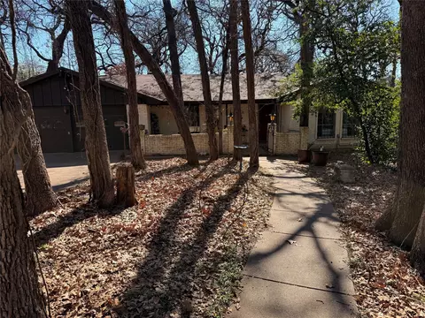 1504 Phillip Ct, Irving, TX 75060