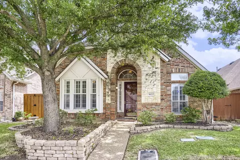 8622 Forest Glen Dr, Irving, TX 75063