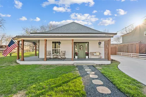 300 Lamar St, Roanoke, TX 76262