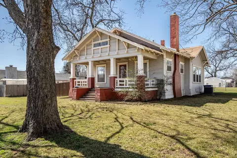 200 Dewitt St, Collinsville, TX 76233