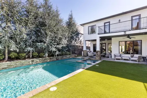 6713 Lake Circle Dr, Dallas, TX 75214